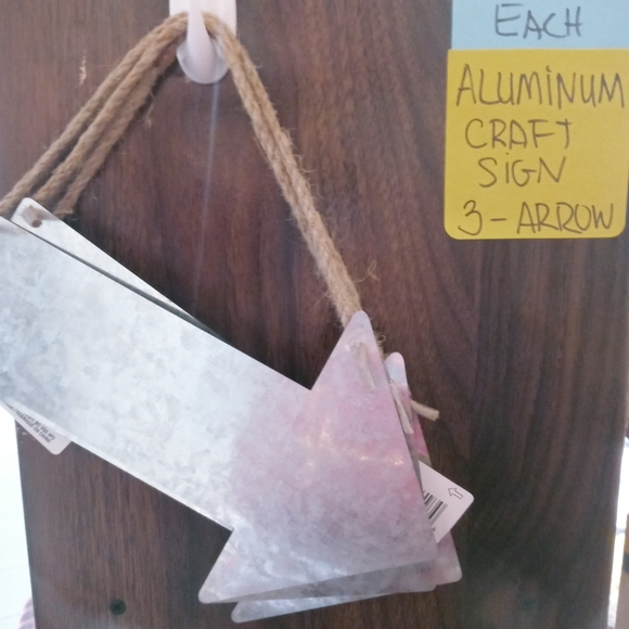 Aluminum craft sign $2 each - Picture 6 of 8